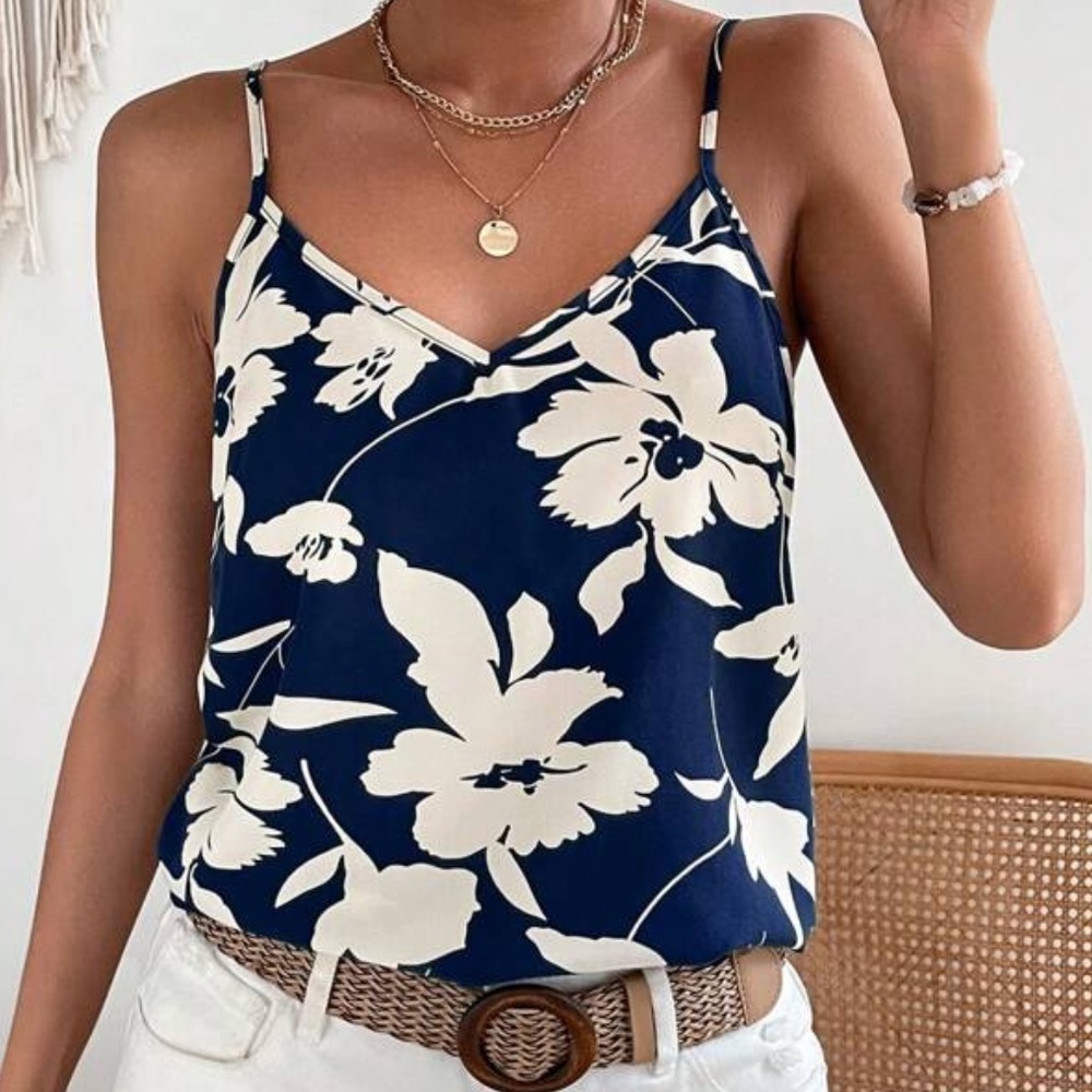 New V neck Floral Navy sleeveless top
